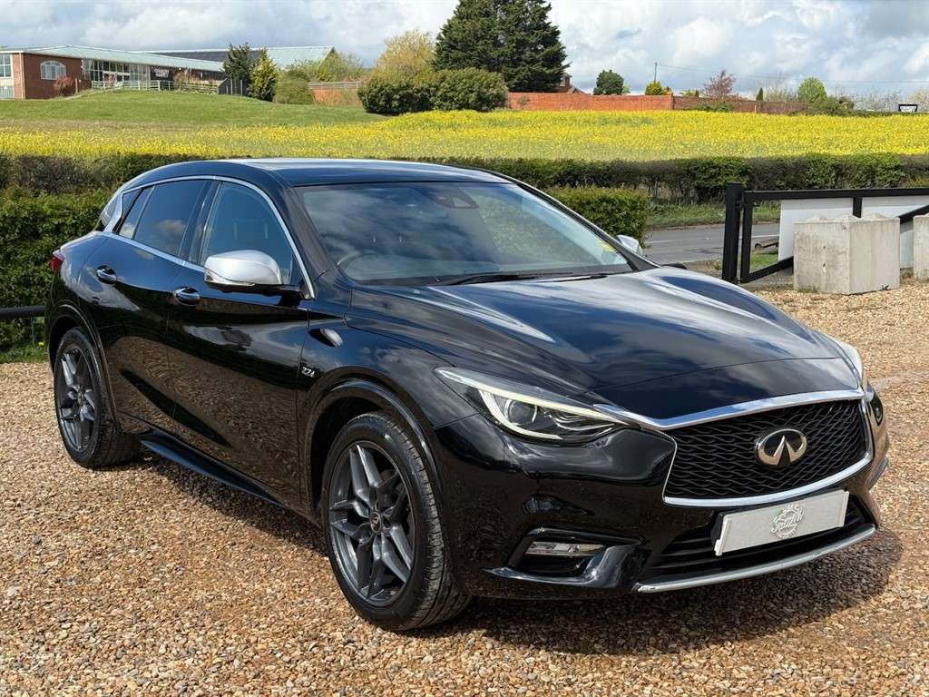 2018 INFINITI Q30 2018 INFINITI Q30