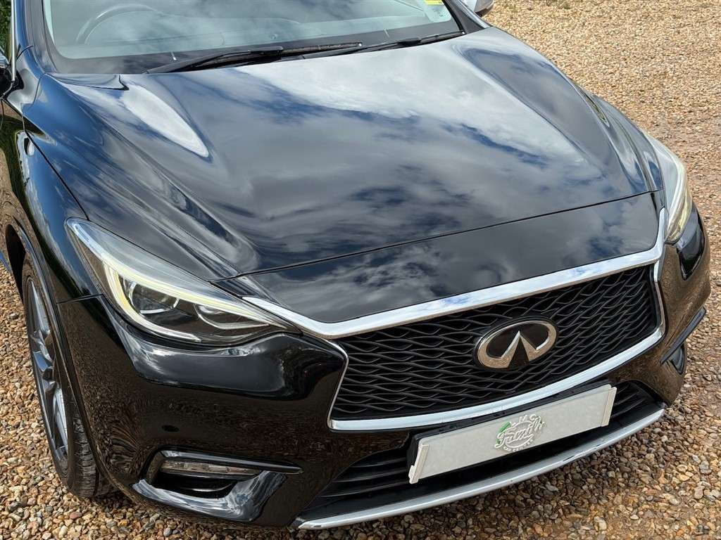 A 2018 INFINITI Q30 2.2d Premium InTouch Hatchback 5dr Diesel DCT Euro A 2018 INFINITI Q30 2.2d Premium InTouch Hatchback 5dr Diesel DCT Euro
