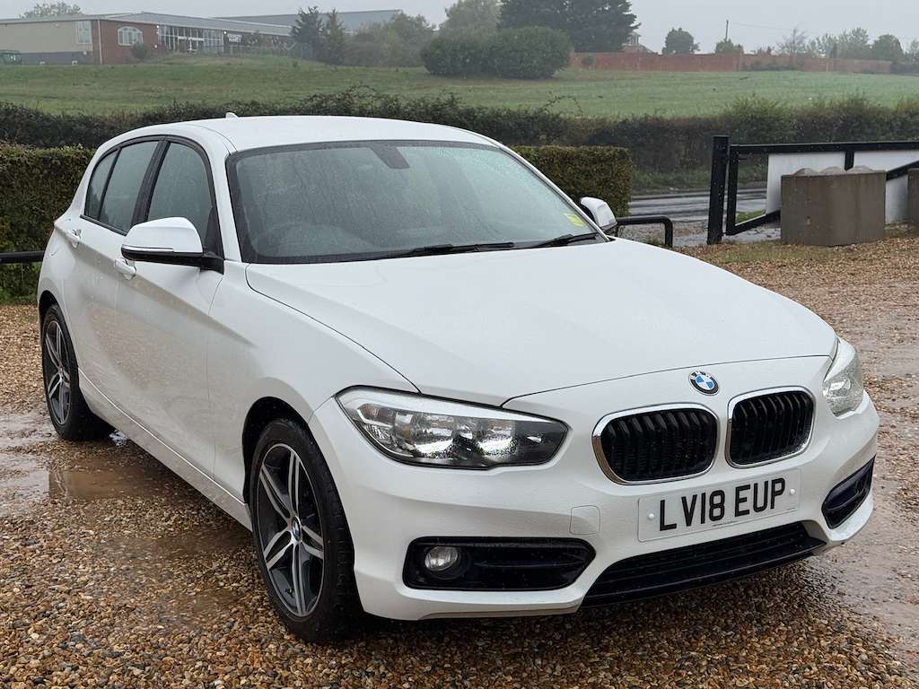 A 2018 BMW 1 SERIES 2.0 118d Sport Hatchback 5dr Diesel Auto Euro 6 (s A 2018 BMW 1 SERIES 2.0 118d Sport Hatchback 5dr Diesel Auto Euro 6 (s