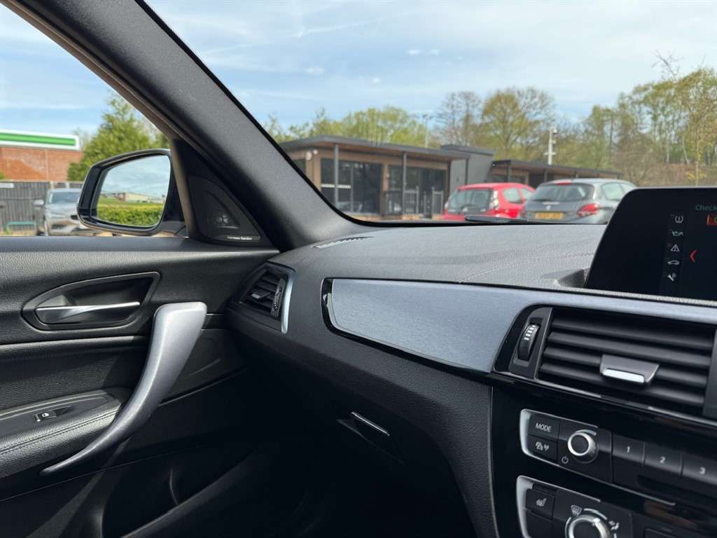 2018 BMW 1 SERIES 2018 BMW 1 SERIES
