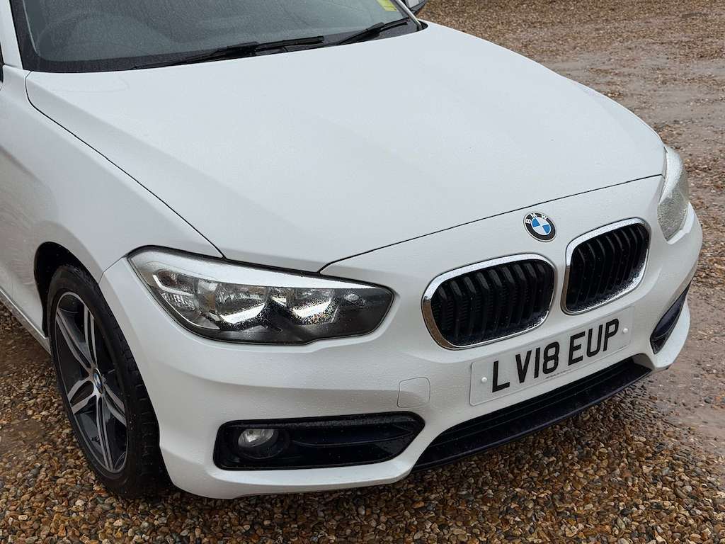 A 2018 BMW 1 SERIES 2.0 118d Sport Hatchback 5dr Diesel Auto Euro 6 (s A 2018 BMW 1 SERIES 2.0 118d Sport Hatchback 5dr Diesel Auto Euro 6 (s