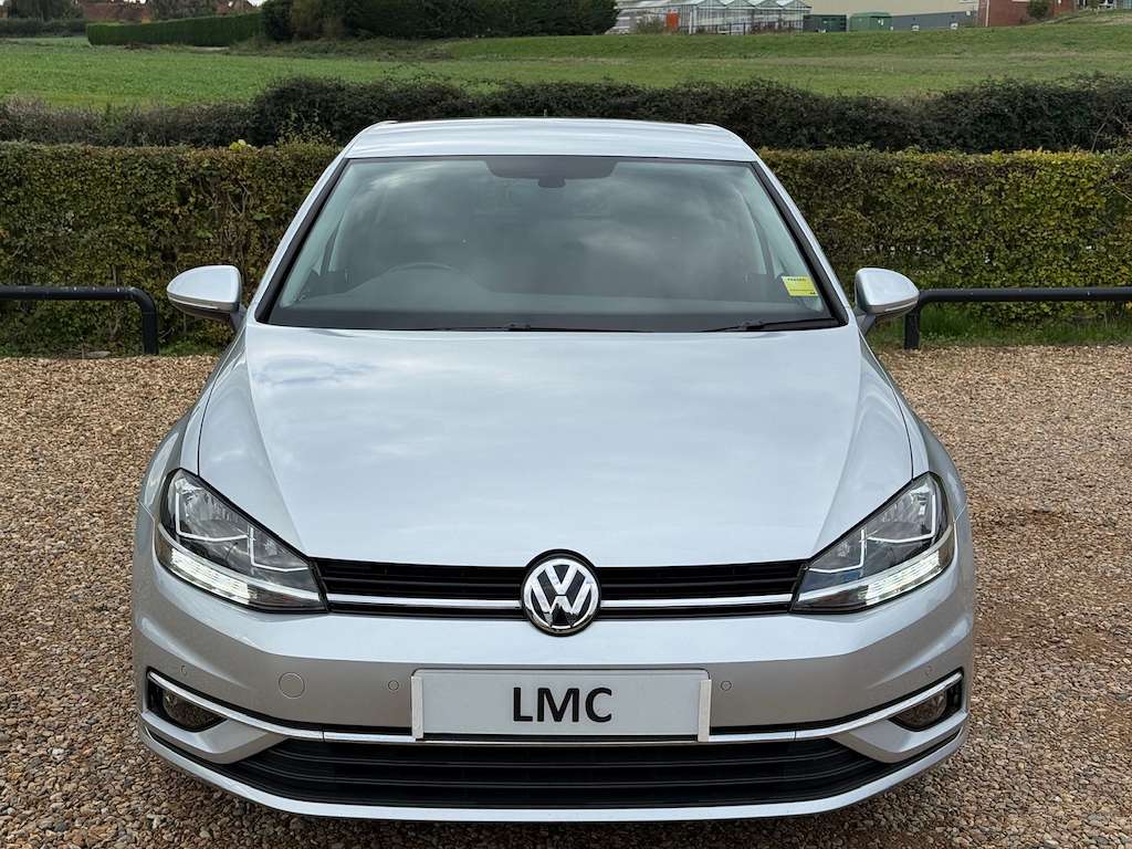 A 2019 VOLKSWAGEN GOLF 2.0 TDI GT Hatchback 5dr Diesel DSG Euro 6 (s/s) ( A 2019 VOLKSWAGEN GOLF 2.0 TDI GT Hatchback 5dr Diesel DSG Euro 6 (s/s) (