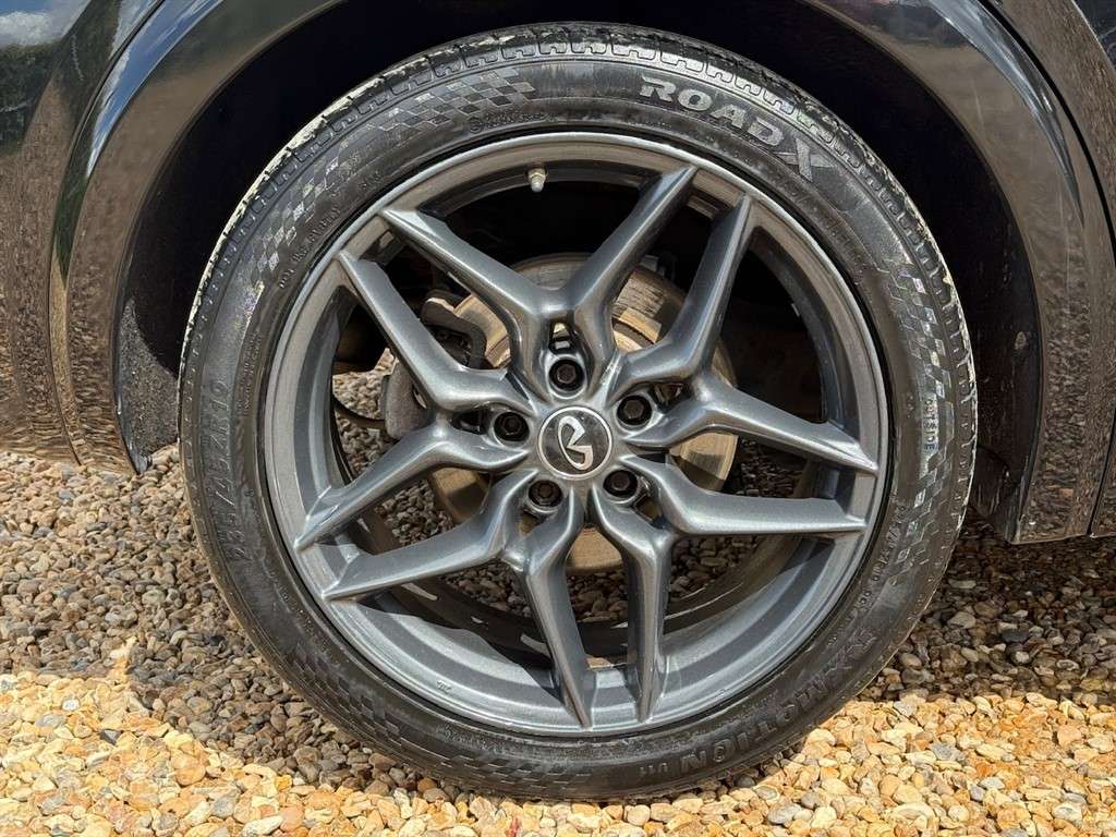 2018 INFINITI Q30 2018 INFINITI Q30