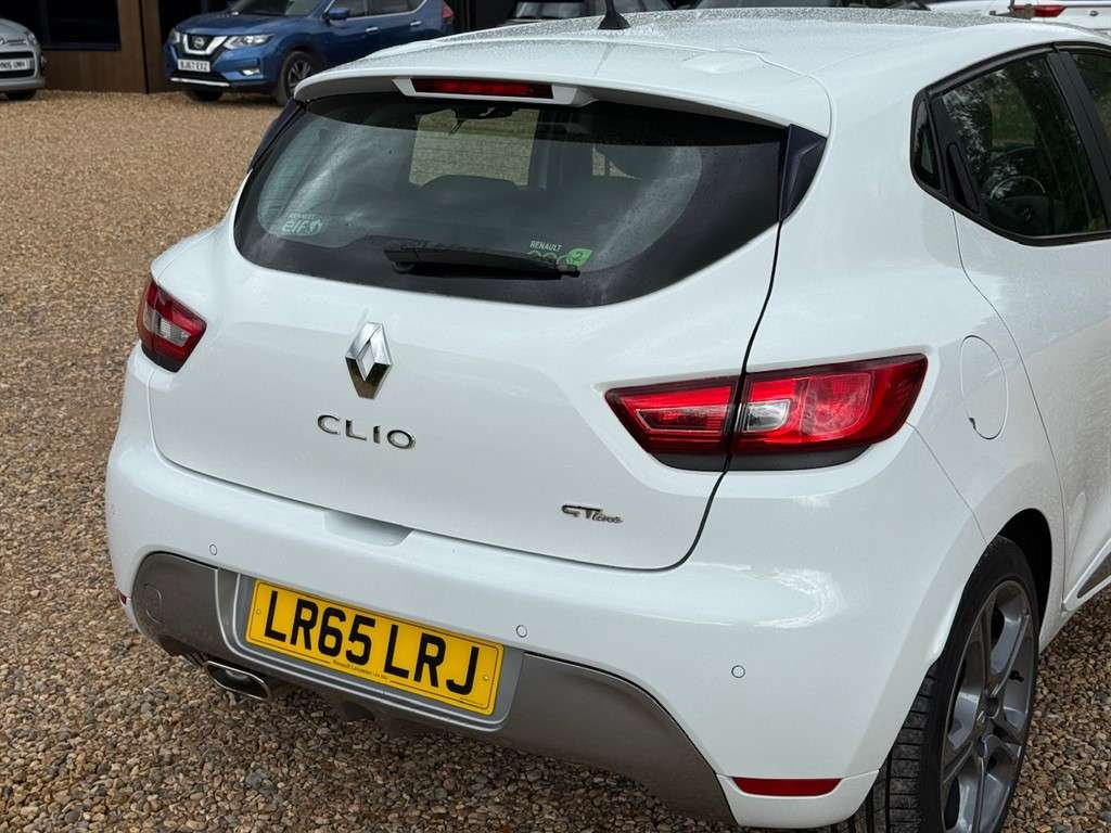 2015 RENAULT CLIO 2015 RENAULT CLIO