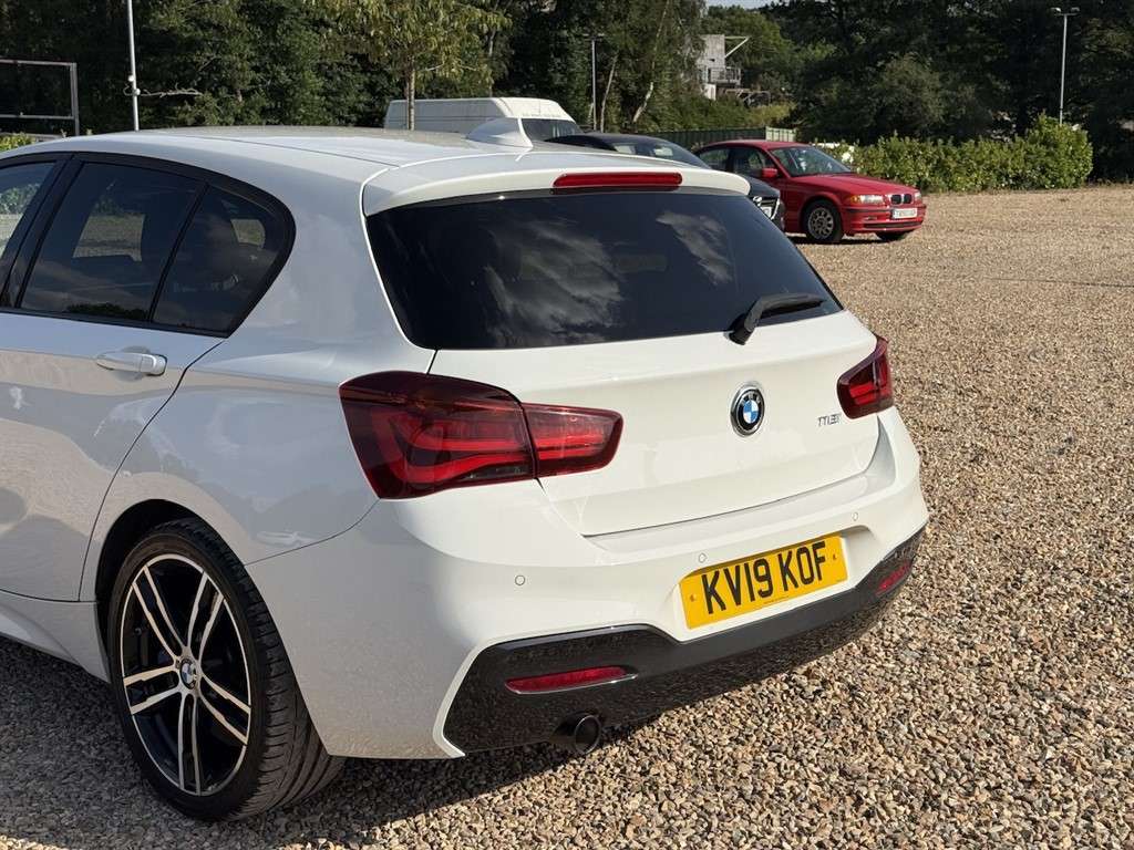 2019 BMW 1 SERIES 2019 BMW 1 SERIES