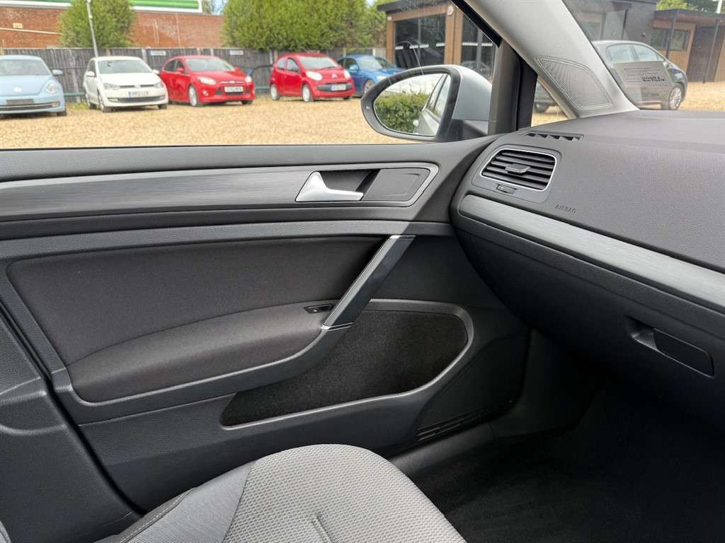 2019 VOLKSWAGEN GOLF 2019 VOLKSWAGEN GOLF