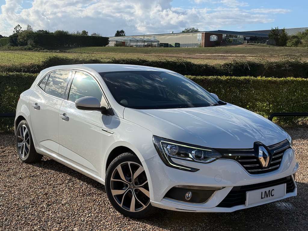 A 2016 RENAULT MEGANE 1.2 TCe Dynamique S Nav Hatchback 5dr Petrol Manua A 2016 RENAULT MEGANE 1.2 TCe Dynamique S Nav Hatchback 5dr Petrol Manua