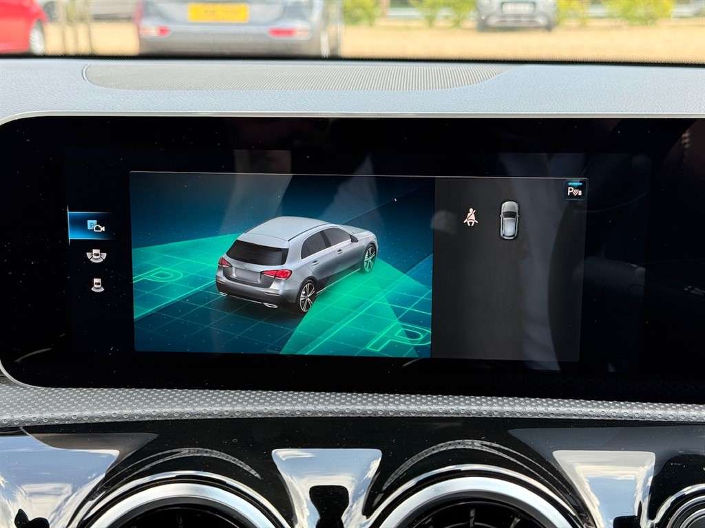 2018 MERCEDES A200 2018 MERCEDES A200