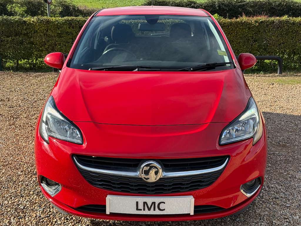 A 2017 VAUXHALL CORSA 1.4i ecoTEC SRi Hatchback 3dr Petrol Manual Euro 6 A 2017 VAUXHALL CORSA 1.4i ecoTEC SRi Hatchback 3dr Petrol Manual Euro 6