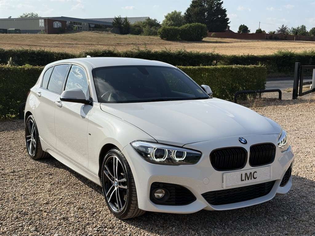 A 2019 BMW 1 SERIES 1.5 118i GPF M Sport Shadow Edition Hatchback 5dr A 2019 BMW 1 SERIES 1.5 118i GPF M Sport Shadow Edition Hatchback 5dr