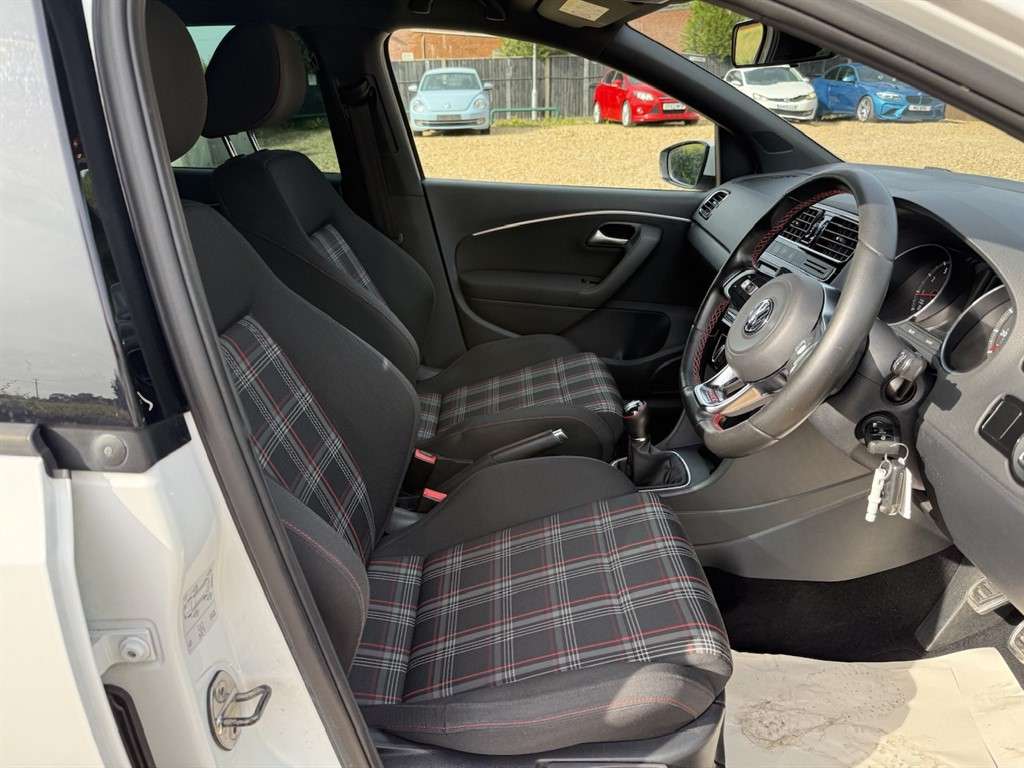 2016 VOLKSWAGEN POLO 2016 VOLKSWAGEN POLO