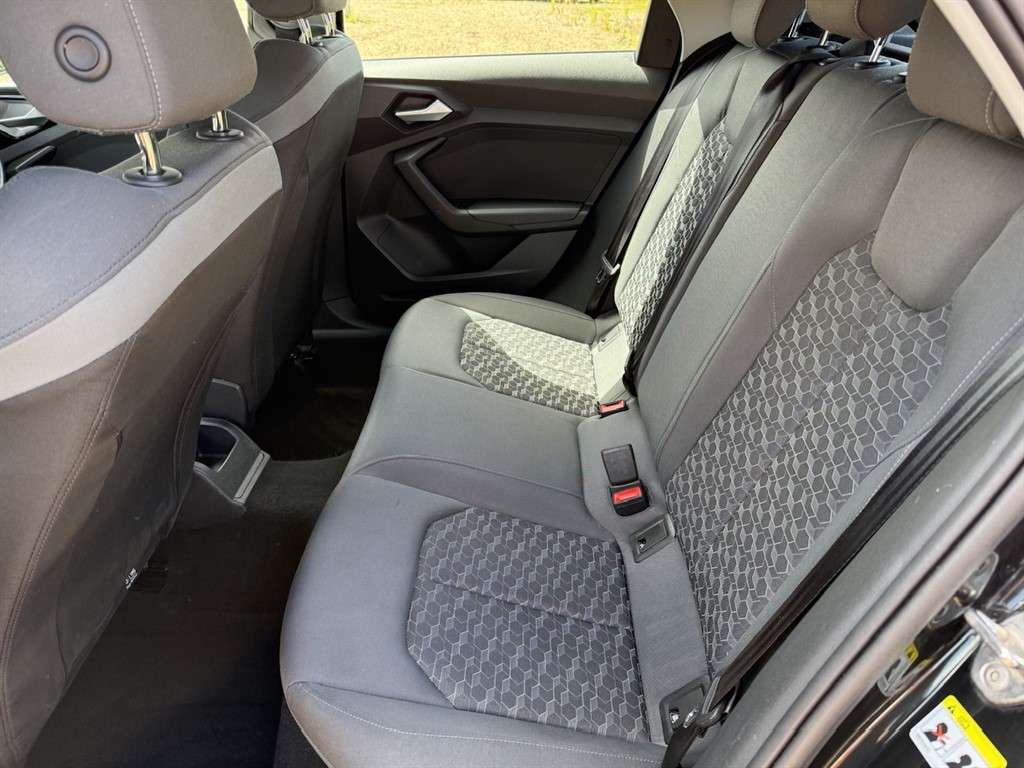 2022 AUDI A1 2022 AUDI A1