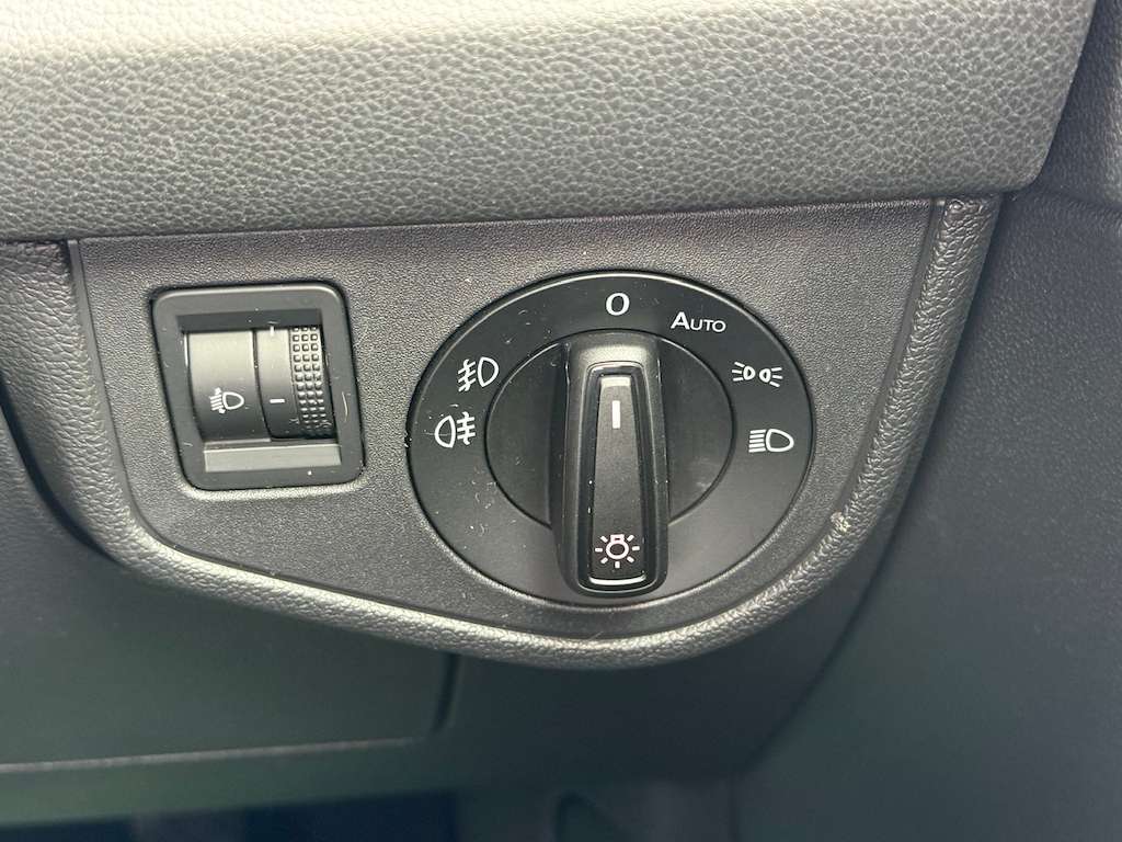 2019 VOLKSWAGEN POLO 2019 VOLKSWAGEN POLO