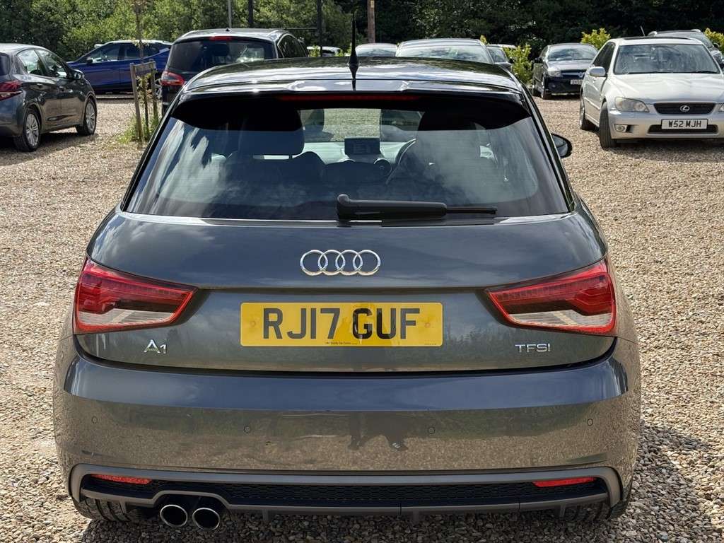 2017 AUDI A1 2017 AUDI A1