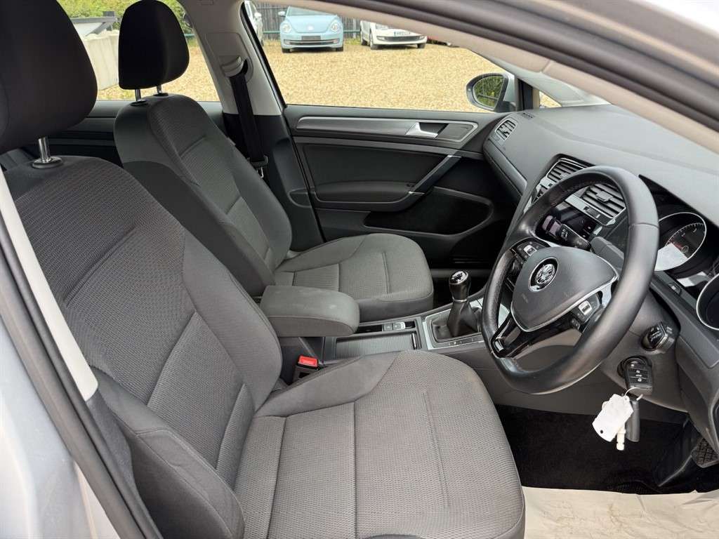 2019 VOLKSWAGEN GOLF 2019 VOLKSWAGEN GOLF