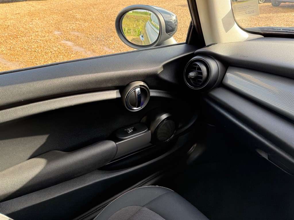 2019 MINI HATCH 2019 MINI HATCH