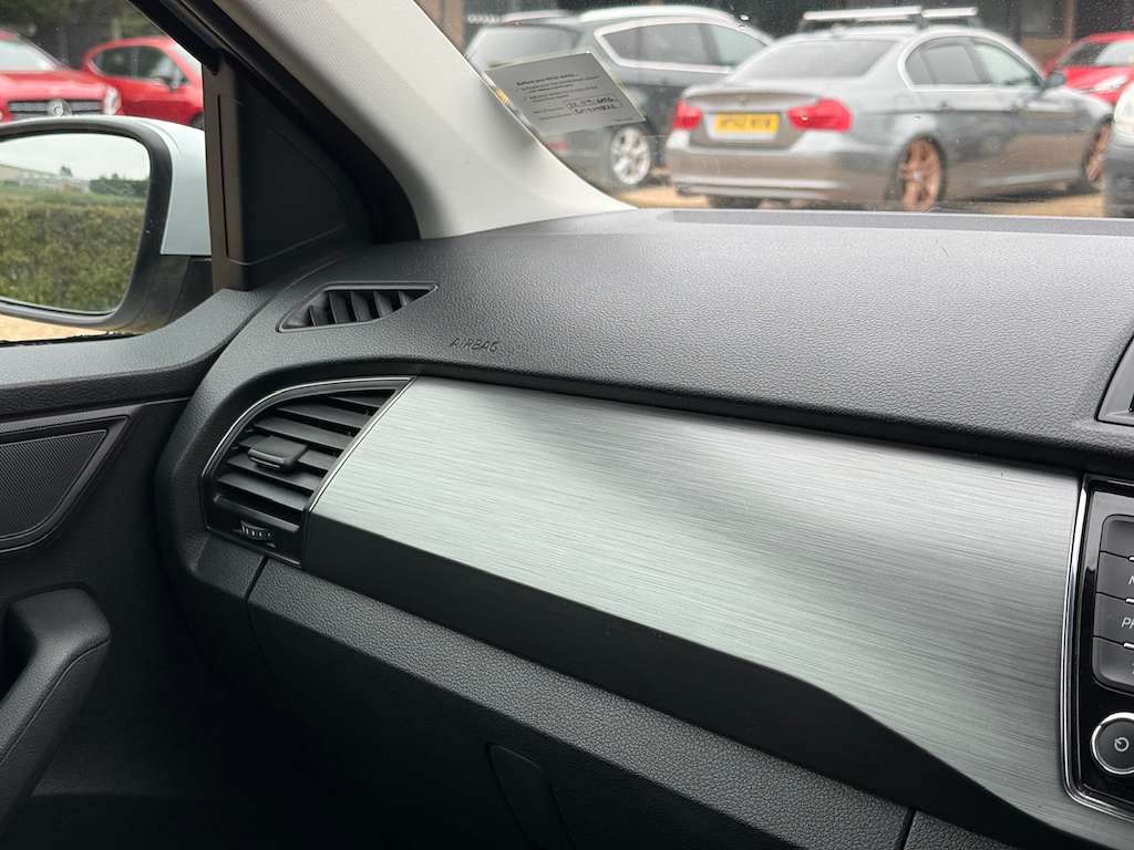 2015 SKODA FABIA 2015 SKODA FABIA