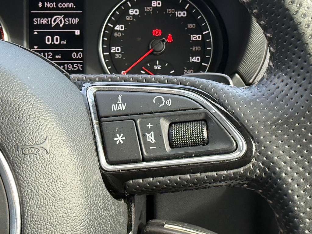 2016 AUDI A1 2016 AUDI A1