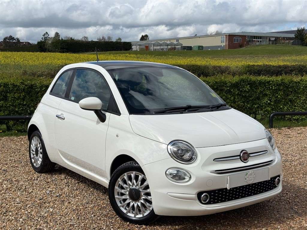A 2021 FIAT 500 1.0 MHEV Lounge Hatchback 3dr Petrol Manual Euro 6 A 2021 FIAT 500 1.0 MHEV Lounge Hatchback 3dr Petrol Manual Euro 6