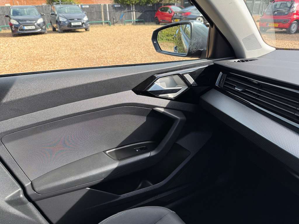 2019 AUDI A1 2019 AUDI A1