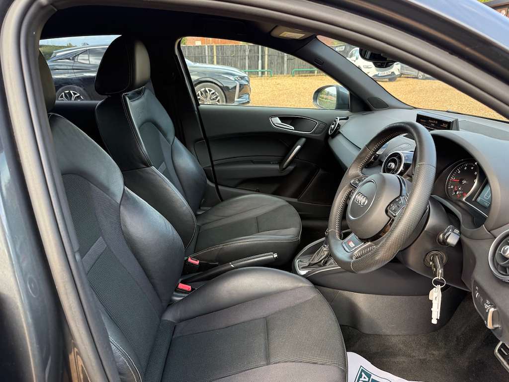 2016 AUDI A1 2016 AUDI A1