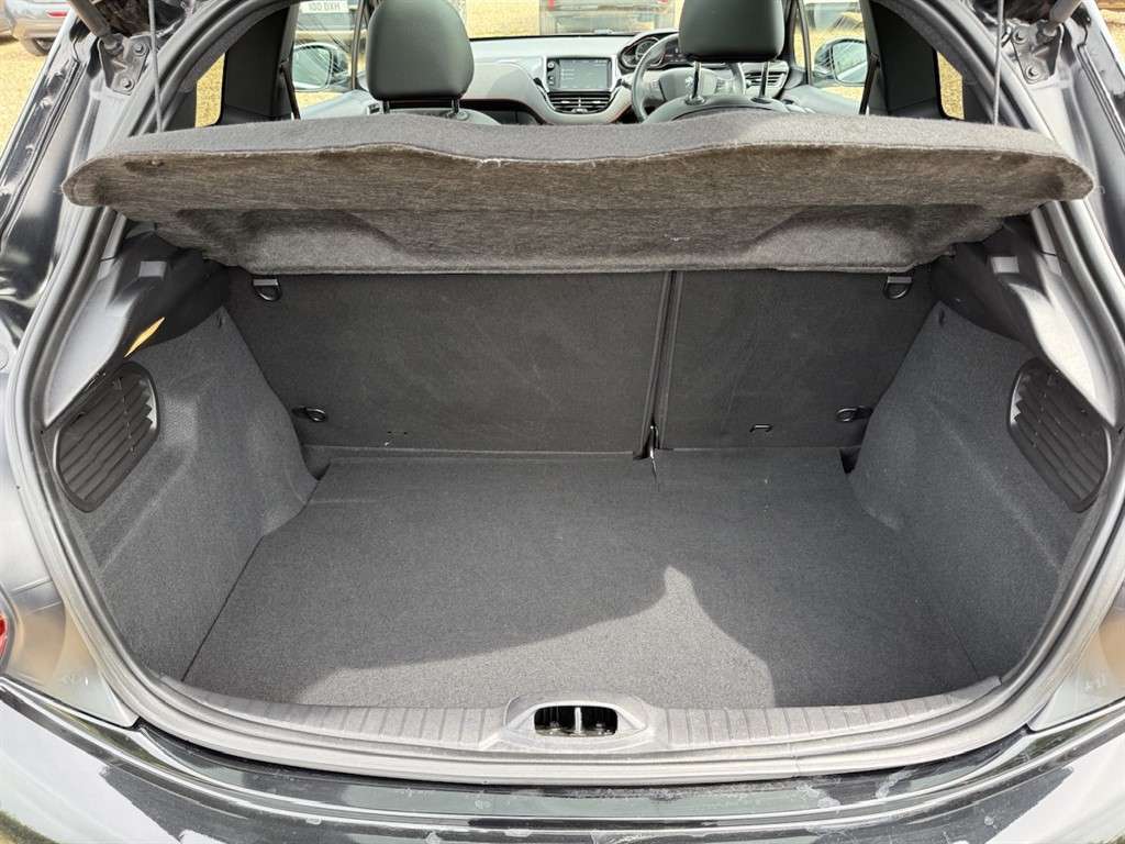 2018 PEUGEOT 208 2018 PEUGEOT 208
