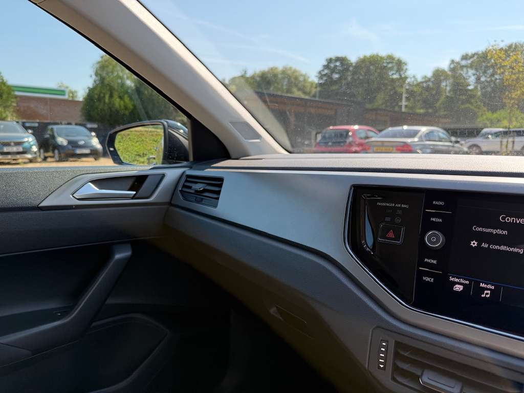 2019 VOLKSWAGEN POLO 2019 VOLKSWAGEN POLO