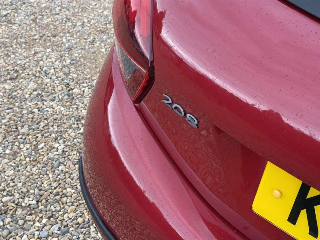 2016 PEUGEOT 208 2016 PEUGEOT 208