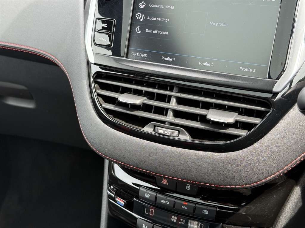 2018 PEUGEOT 208 2018 PEUGEOT 208