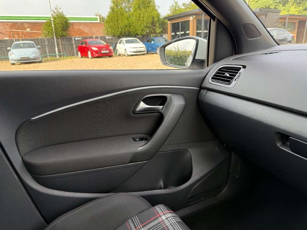 2016 VOLKSWAGEN POLO 2016 VOLKSWAGEN POLO