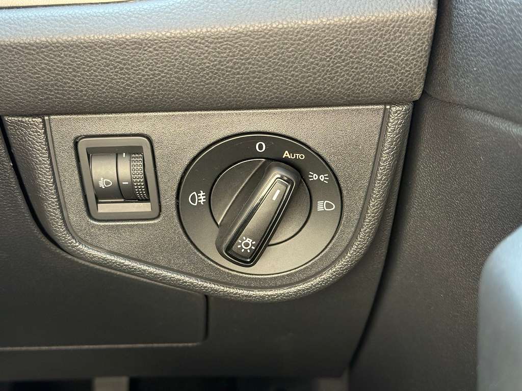 2019 VOLKSWAGEN POLO 2019 VOLKSWAGEN POLO