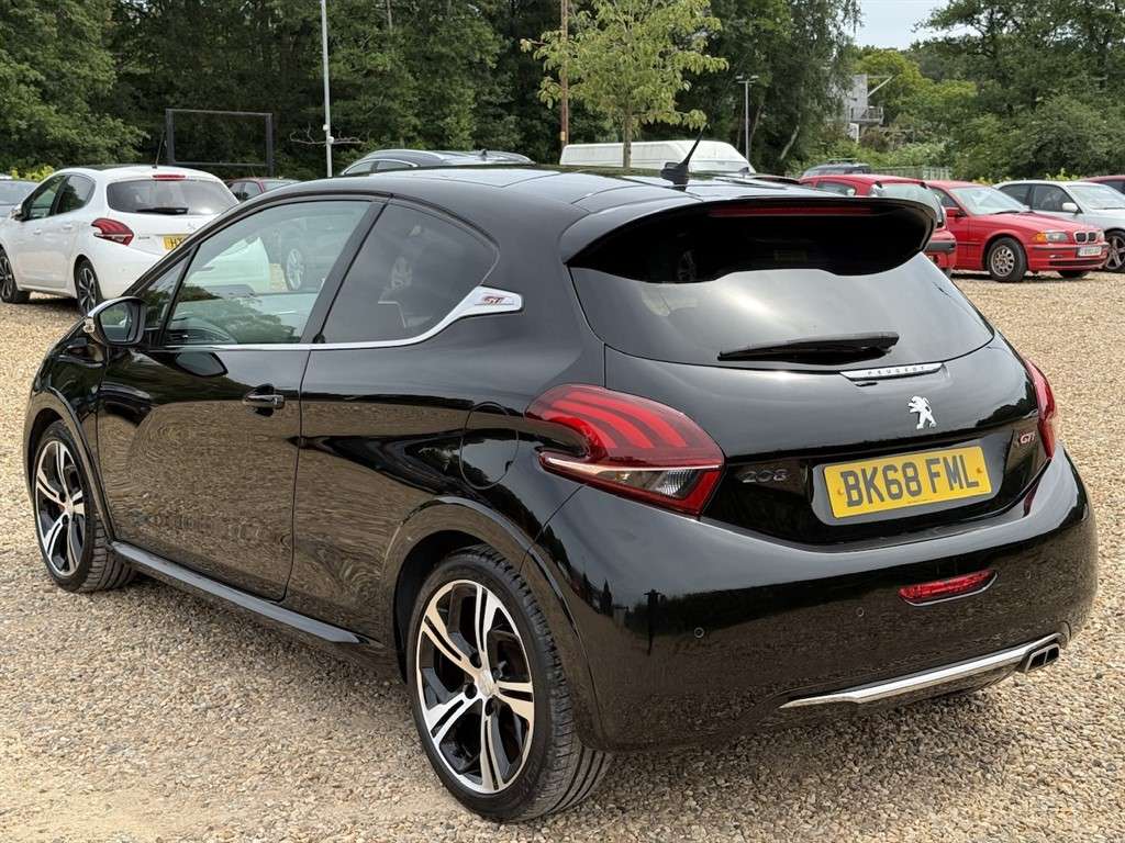 2018 PEUGEOT 208 2018 PEUGEOT 208