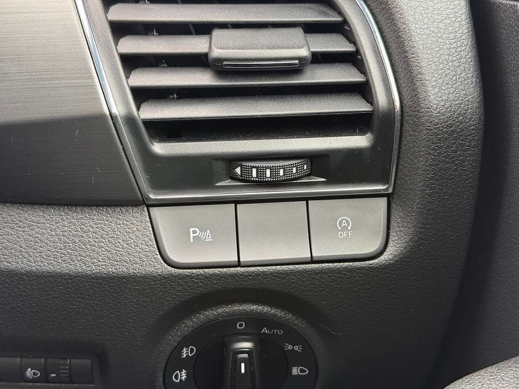 2015 SKODA FABIA 2015 SKODA FABIA