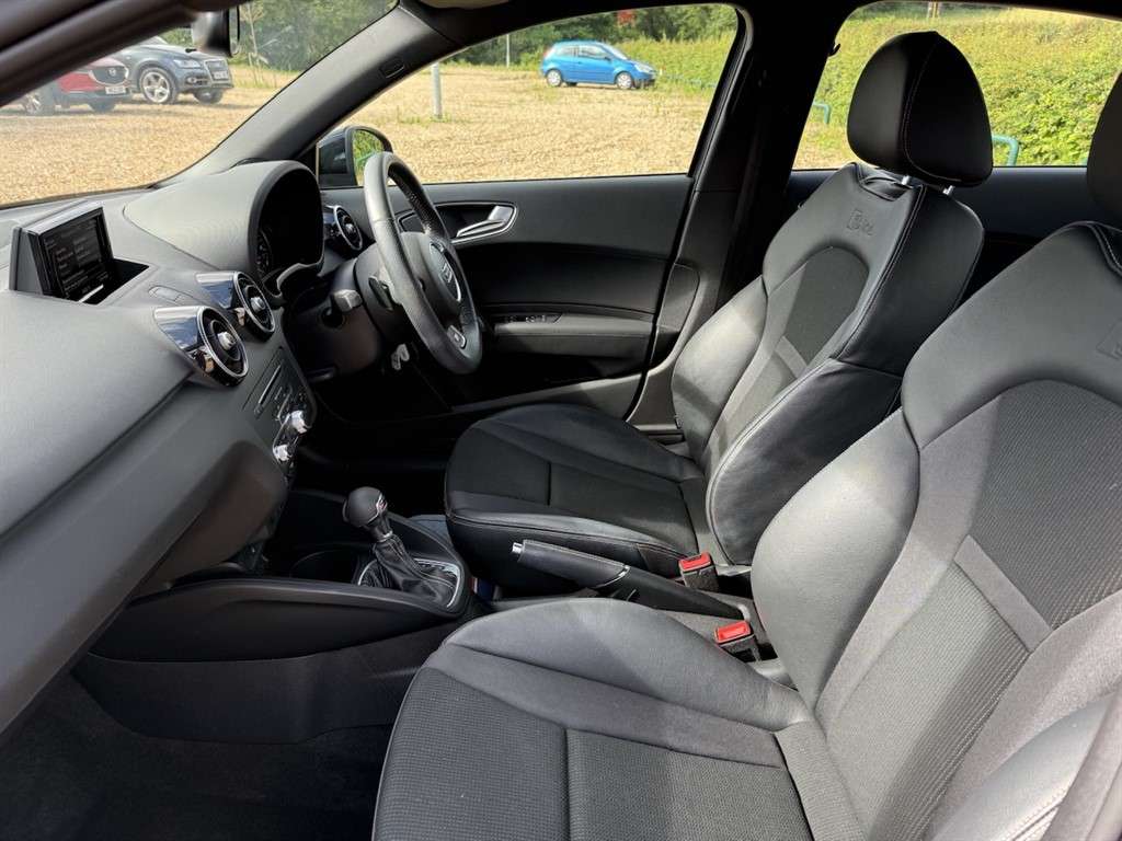 2017 AUDI A1 2017 AUDI A1