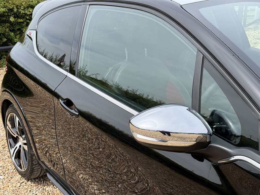 2018 PEUGEOT 208 2018 PEUGEOT 208