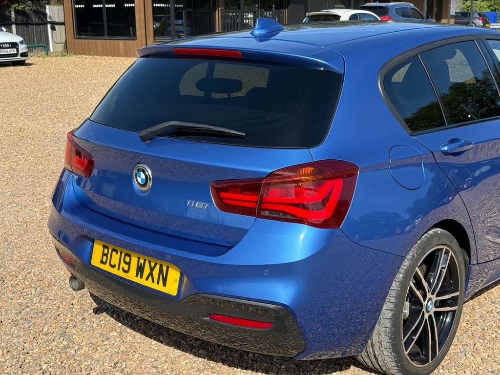 2019 BMW 1 SERIES 2019 BMW 1 SERIES