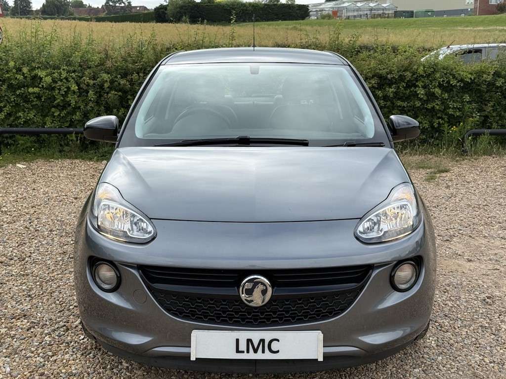 A 2019 VAUXHALL ADAM 1.2i Griffin Hatchback 3dr Petrol Manual Euro 6 (7 A 2019 VAUXHALL ADAM 1.2i Griffin Hatchback 3dr Petrol Manual Euro 6 (7