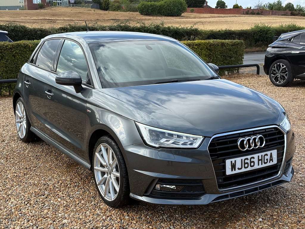 2016 AUDI A1 2016 AUDI A1
