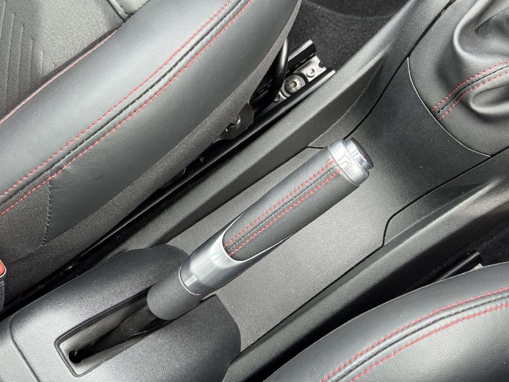 2018 PEUGEOT 208 2018 PEUGEOT 208