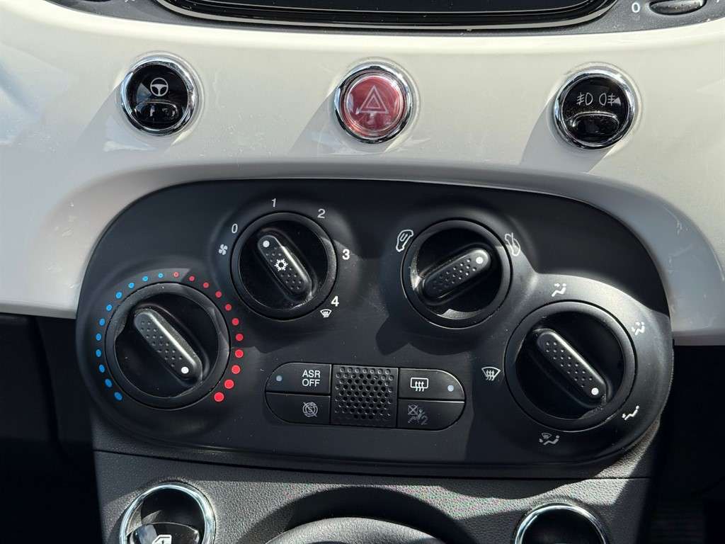 2021 FIAT 500 2021 FIAT 500