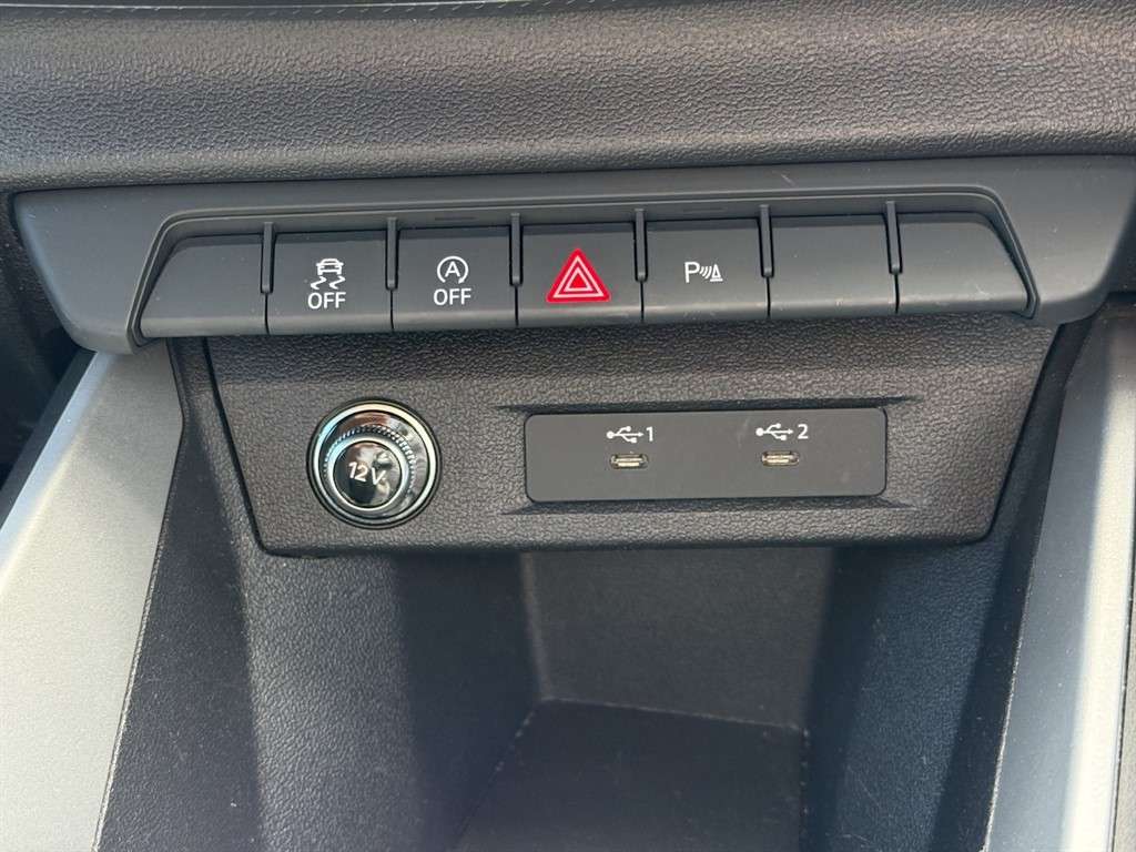 2022 AUDI A1 2022 AUDI A1