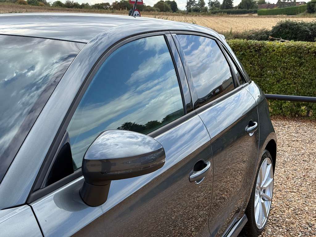 2016 AUDI A1 2016 AUDI A1