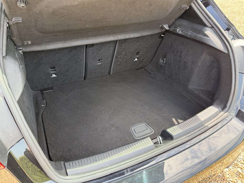 2022 MERCEDES A180 2022 MERCEDES A180
