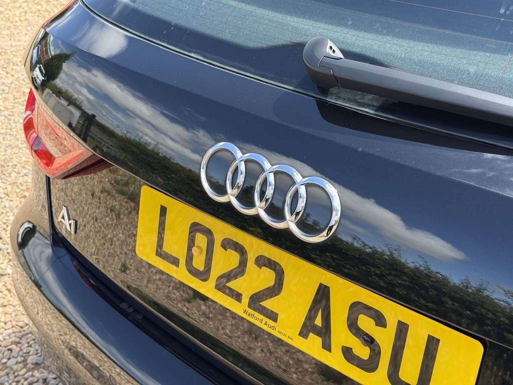 2022 AUDI A1 2022 AUDI A1
