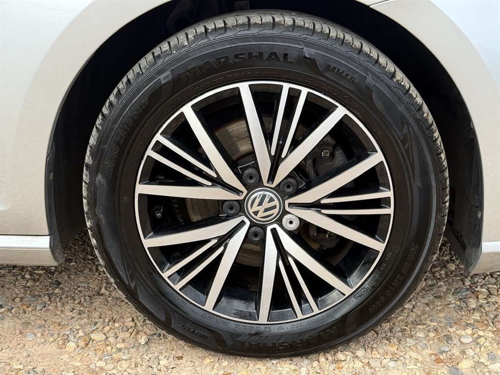 2019 VOLKSWAGEN GOLF 2019 VOLKSWAGEN GOLF
