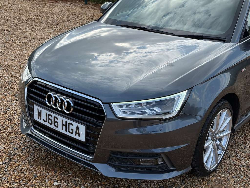 2016 AUDI A1 2016 AUDI A1