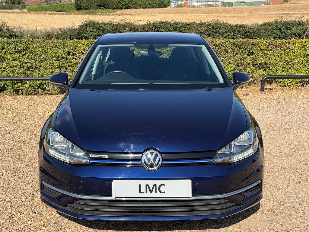 A 2018 VOLKSWAGEN GOLF 1.5 TSI EVO SE Nav Hatchback 5dr Petrol Manual Eur A 2018 VOLKSWAGEN GOLF 1.5 TSI EVO SE Nav Hatchback 5dr Petrol Manual Eur