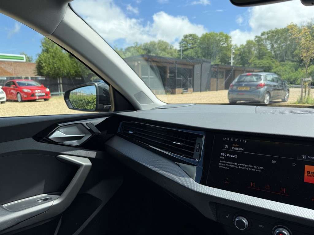 2022 AUDI A1 2022 AUDI A1