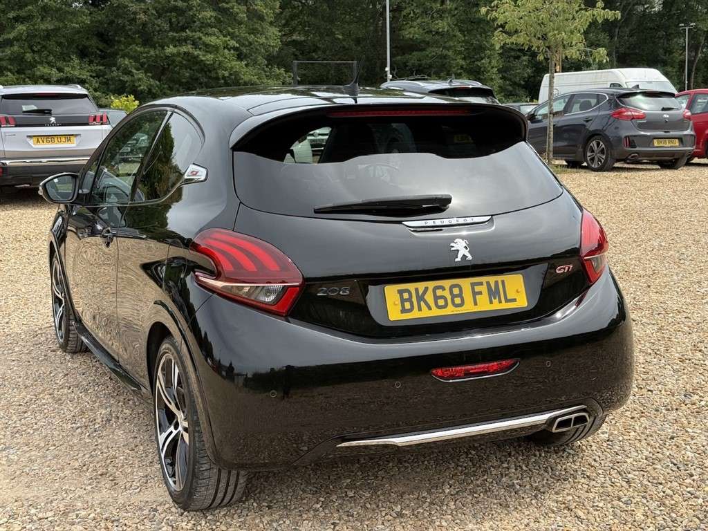 2018 PEUGEOT 208 2018 PEUGEOT 208