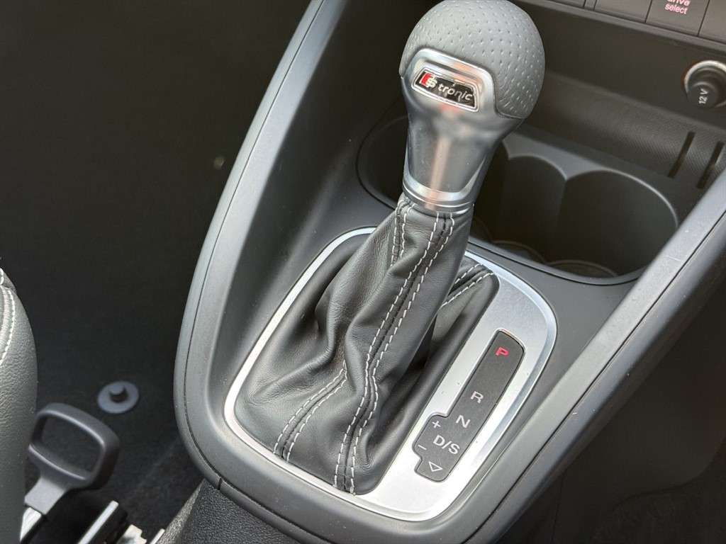 2017 AUDI A1 2017 AUDI A1